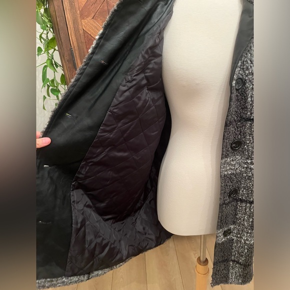 NVLT Check Berber Shacket - Picture 6 of 8